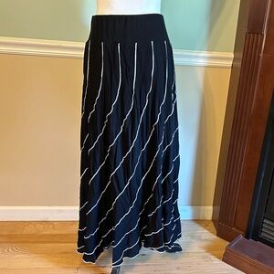 Soft Surroundings Black Bias Swirl Flared Maxi Skirt Elastic Waist Lined PL